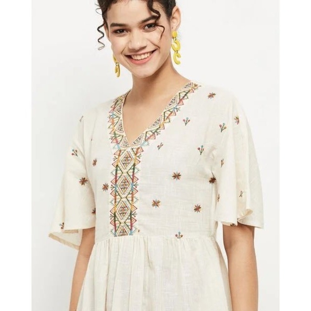 Max Women Cream Cotton Boho Embroidered V-Neck Ruffle Hem Mini Dress